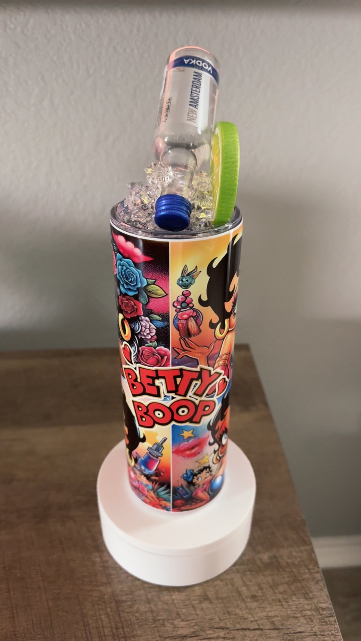 3D Topper 20oz Betty Tumbler